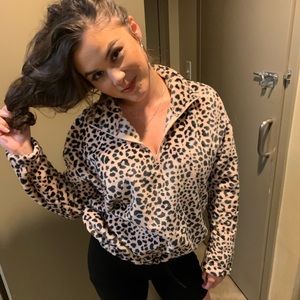 🐆Cheetah print fleece jacket🐆
